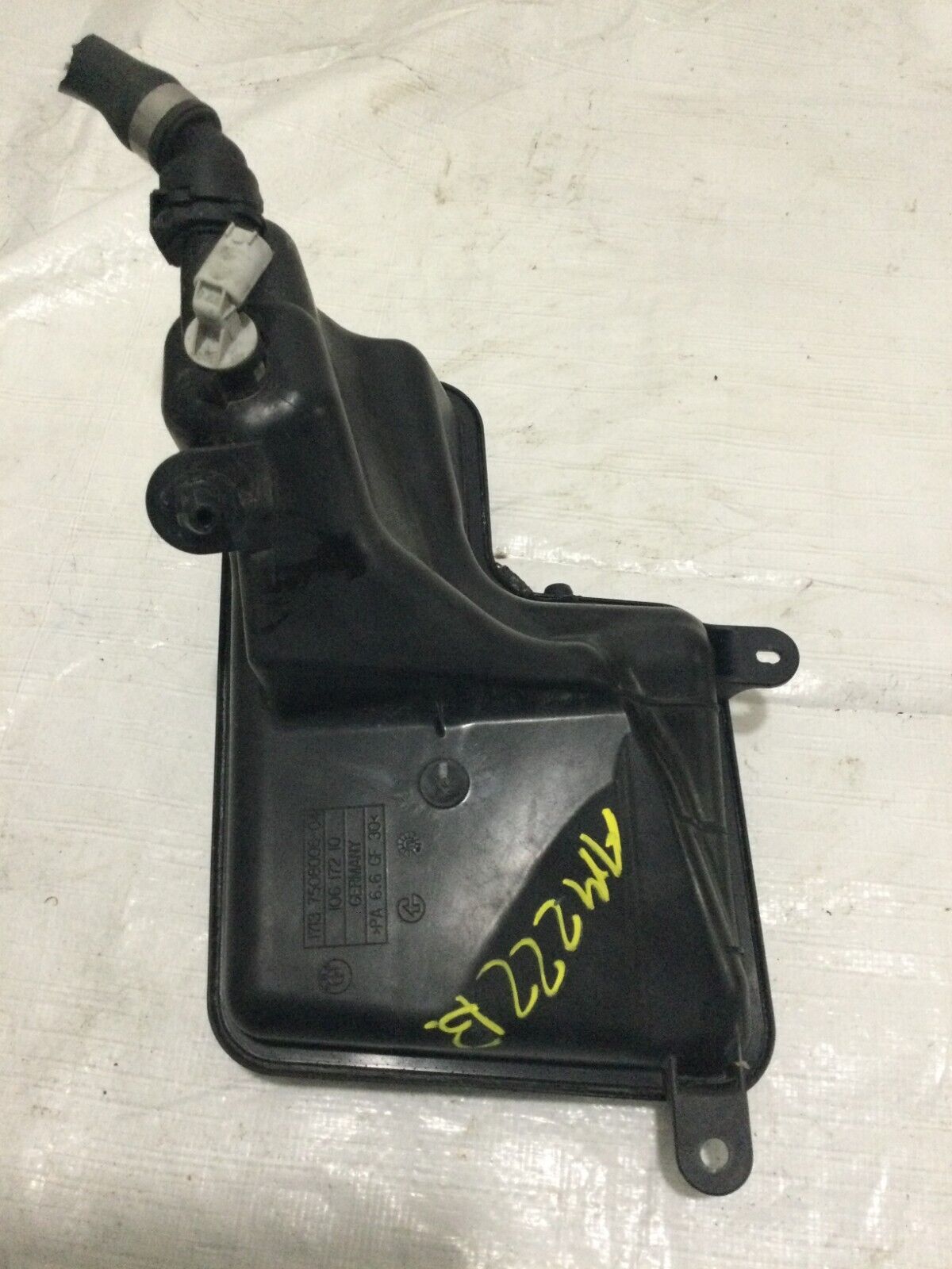 2004 BMW 745I Radiator Coolant Tank Reservoir OEM 7508008