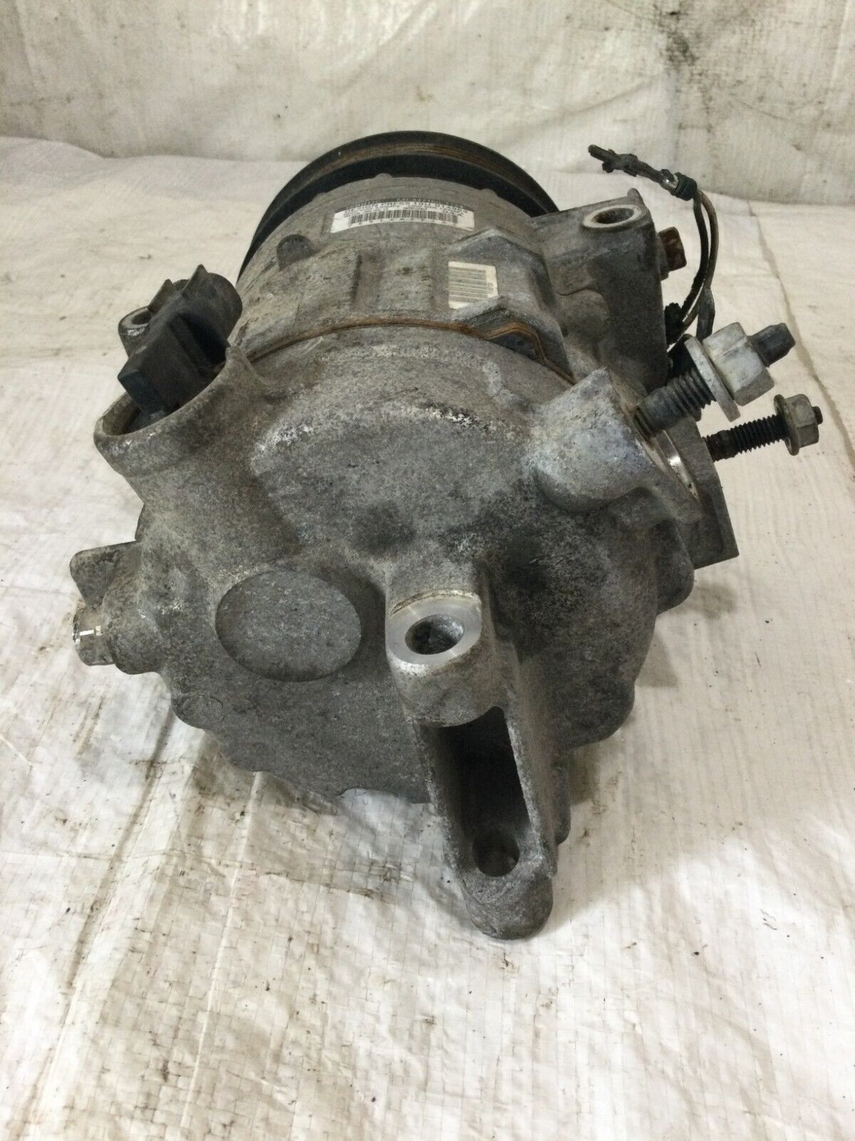 2018 RAM 1500 Air Compressor Assembly  68140664AE OEM