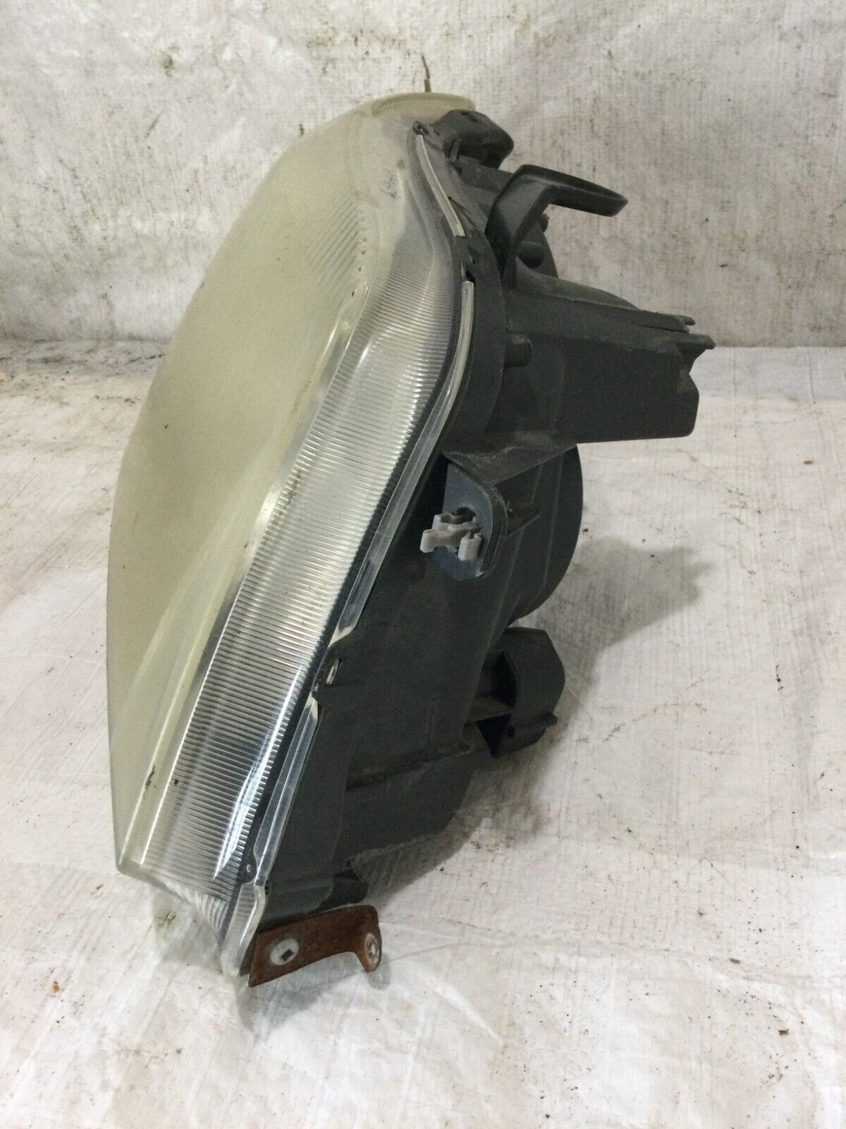 2003 Toyota Highlander Headlight Assembly Right Passenger OEM