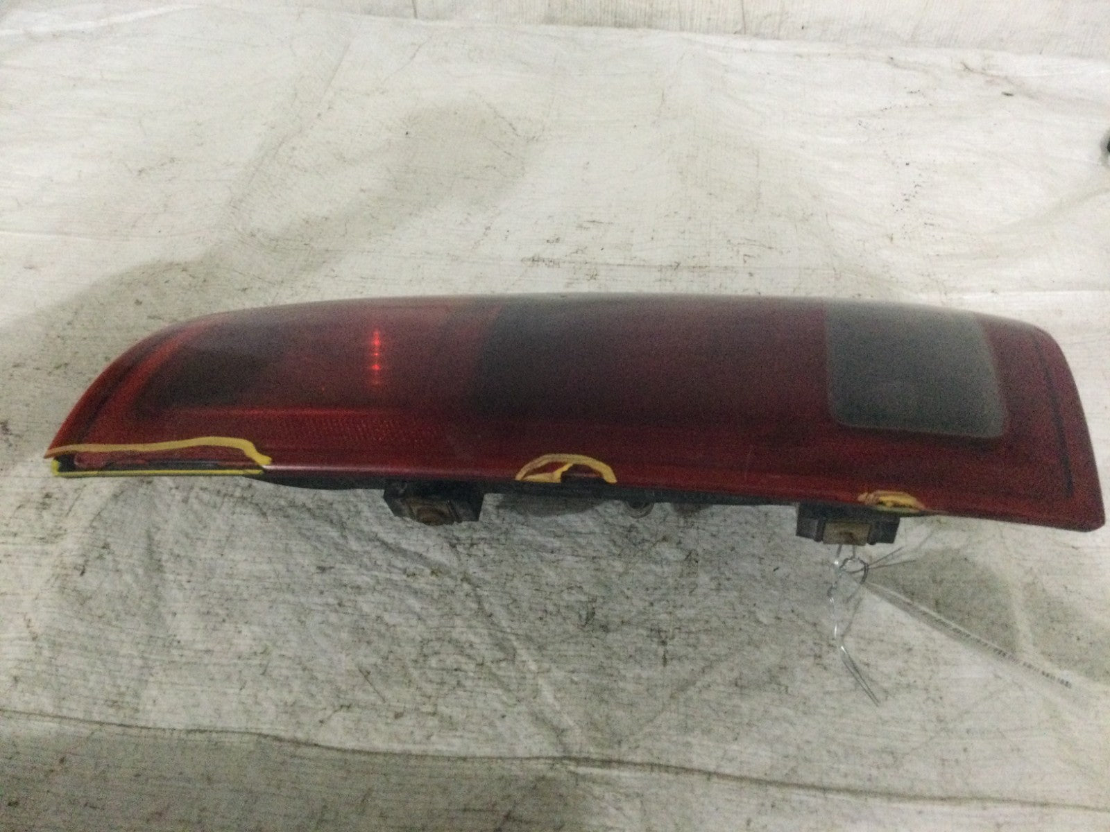 2003 Dodge Ram 2500 Passenger Side Tail Light OEM 55077116 MARKED DAMAGE