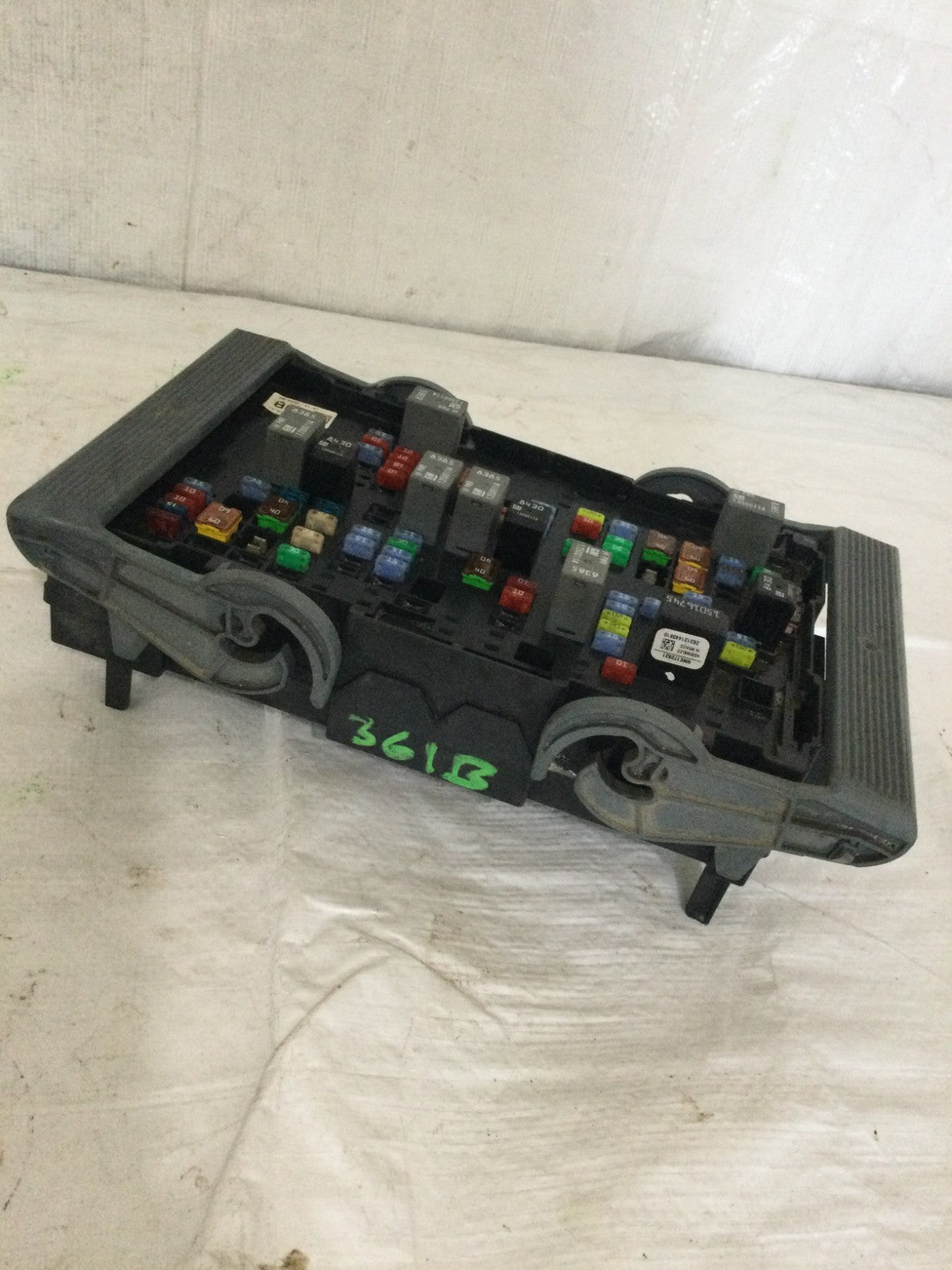 2014 GMC Sierra 2500 6.6L Junction Block OEM 22798216