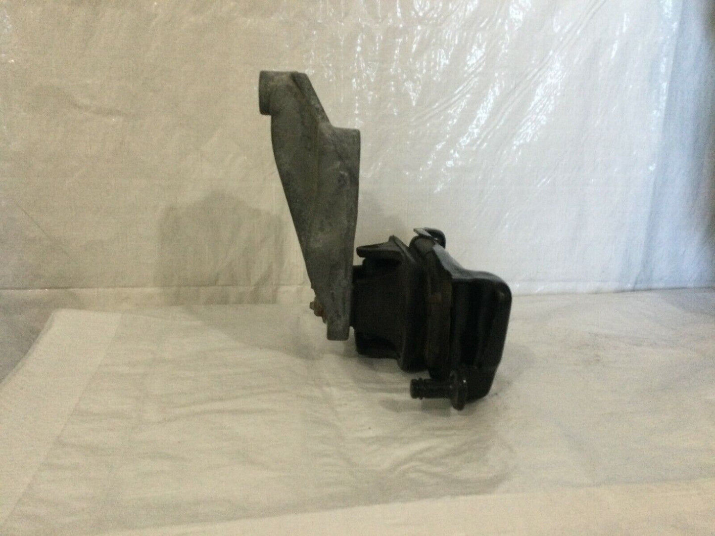 2017 Dodge Grand Caravan 05273994AB Engine Motor Mount OEM