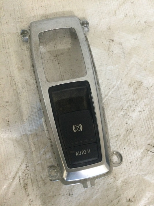 2011 BMW X5 4.4L Emergency Parking Brake and Auto Hold Switch OEM 9148508-01
