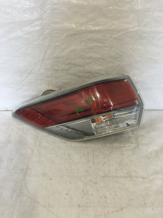 2017-2019 Toyota Highlander OEM Left Drivers LH Side LED Tail Light Lamp