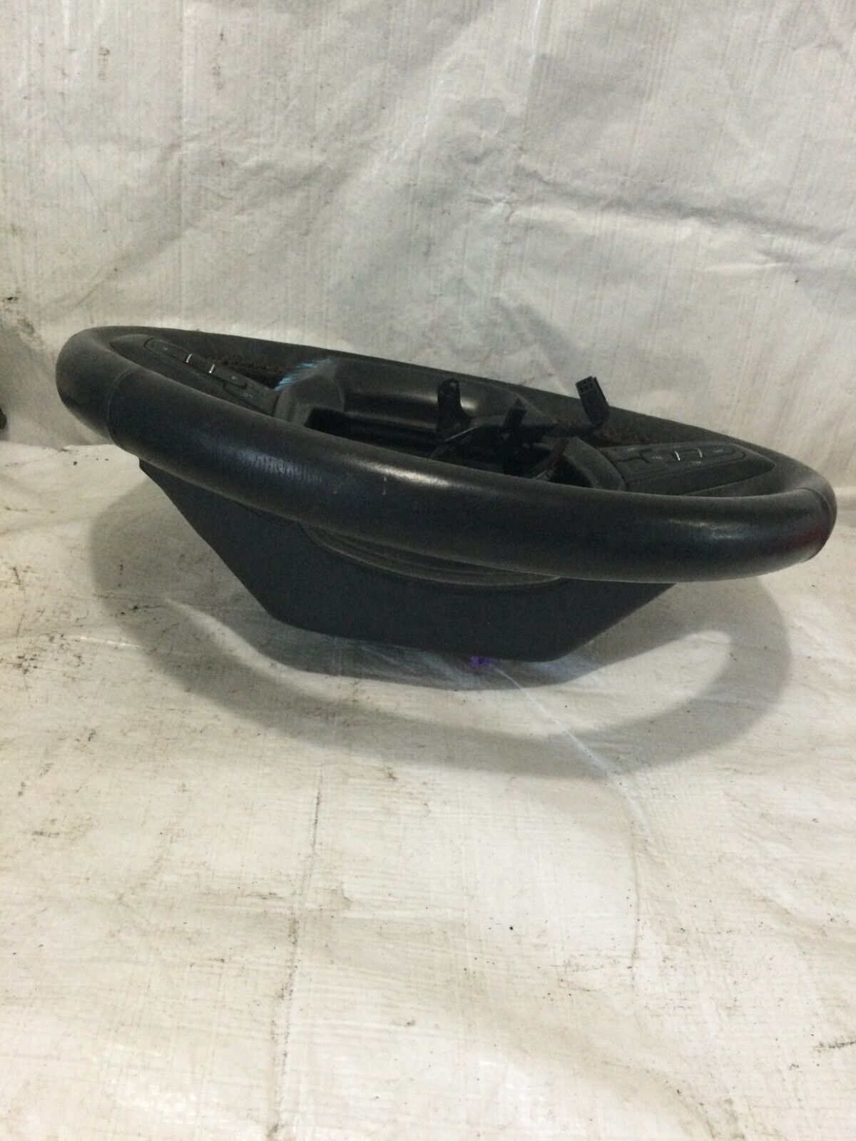 2019-2022 GMC Sierra 1500 Leather  Strng Wheel Heated Black W/ Stichthing OEM