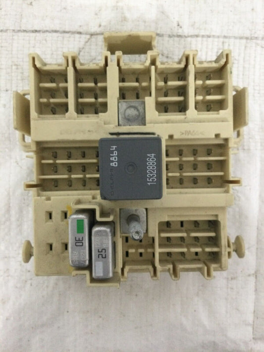 2003-2006 Cadillac Escalade EXT Under Dash Junction Fuse Block 15190658 OEM