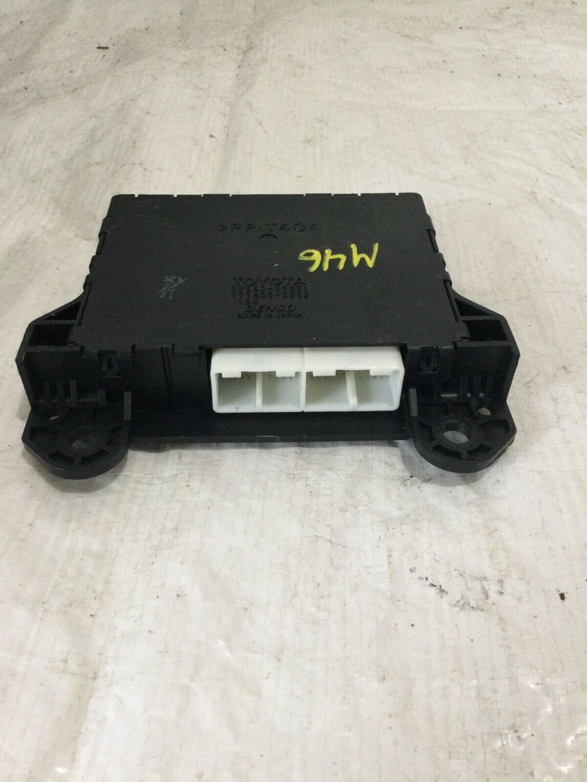 2004-2009 Toyota Prius Temperature Control Module  88650-47051 OEM