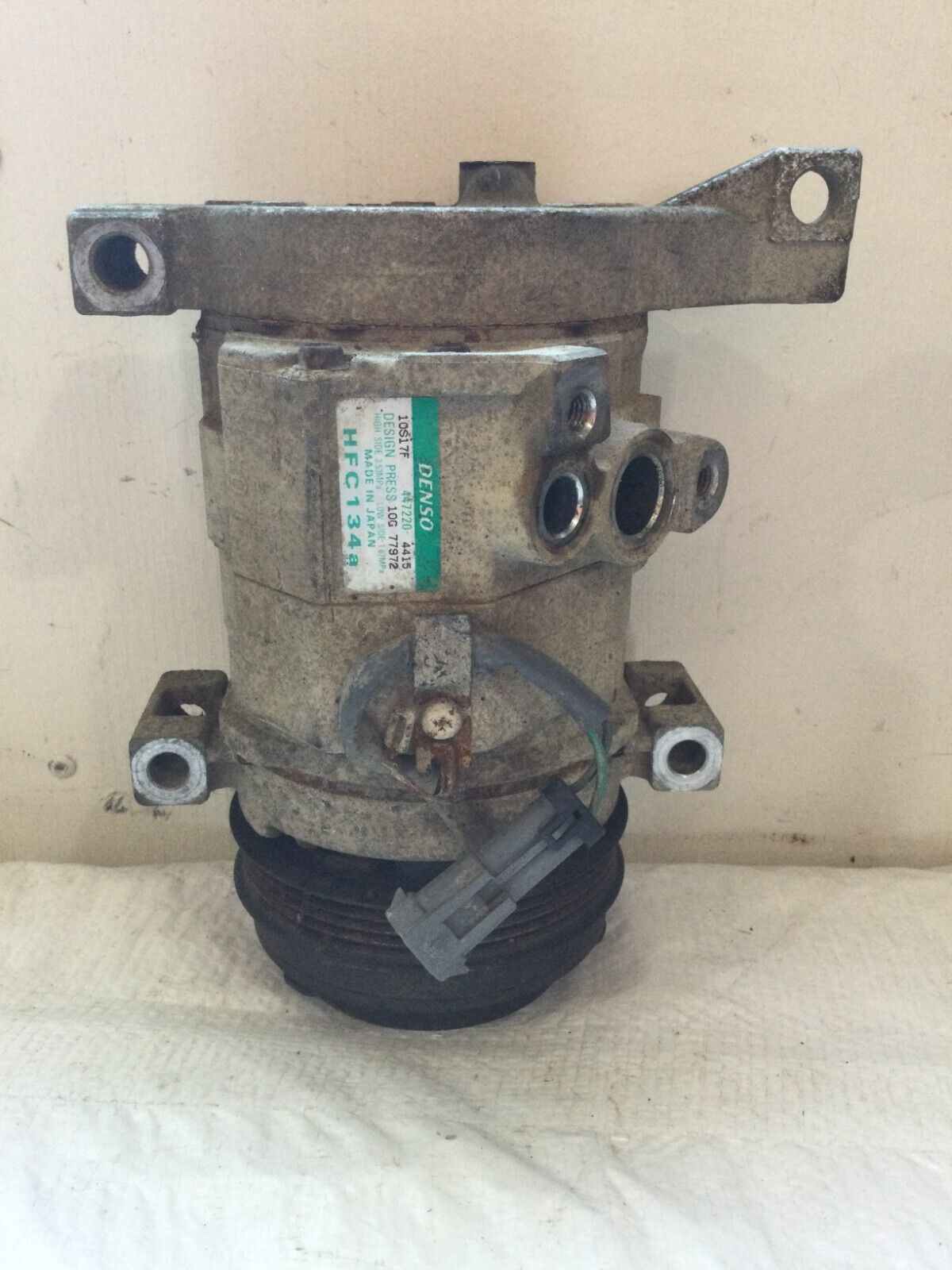 2007 Cadillac Escalade ESV A/C Air Compressor OEM HFC134a