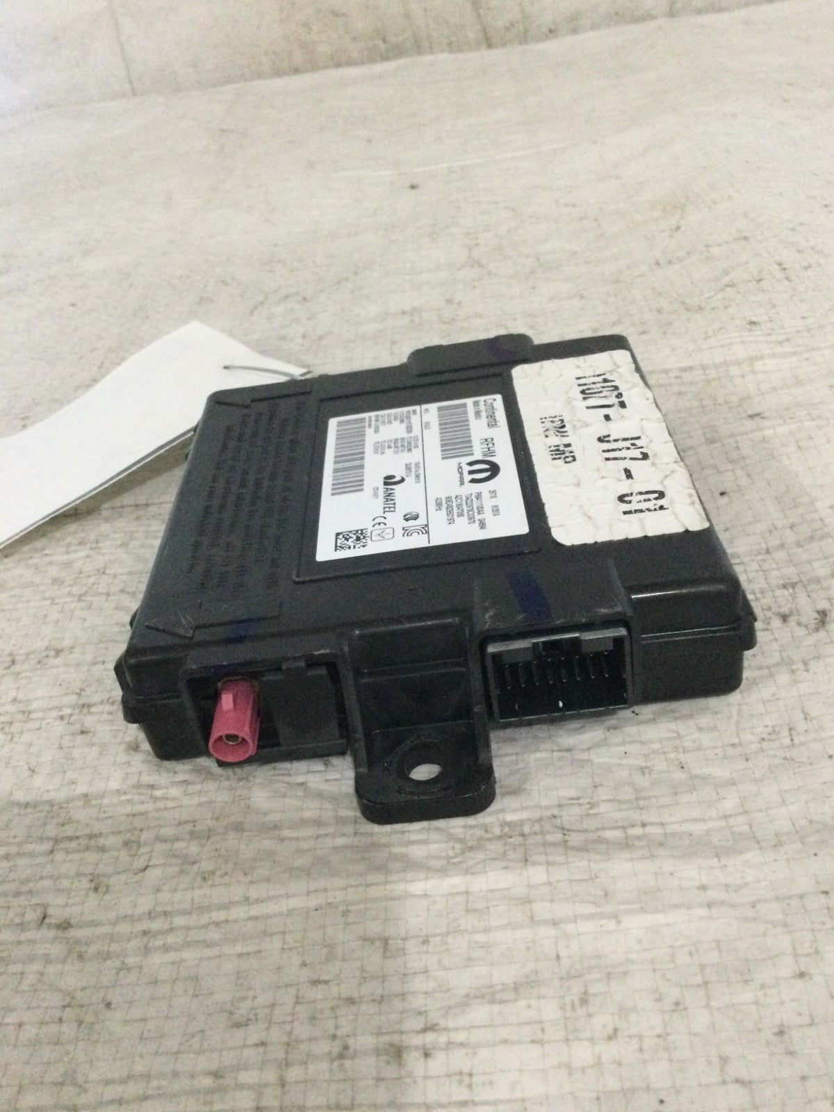 2017-2019 Jeep Compass Keyless Entry Receiver Control Module OEM 68411100AA
