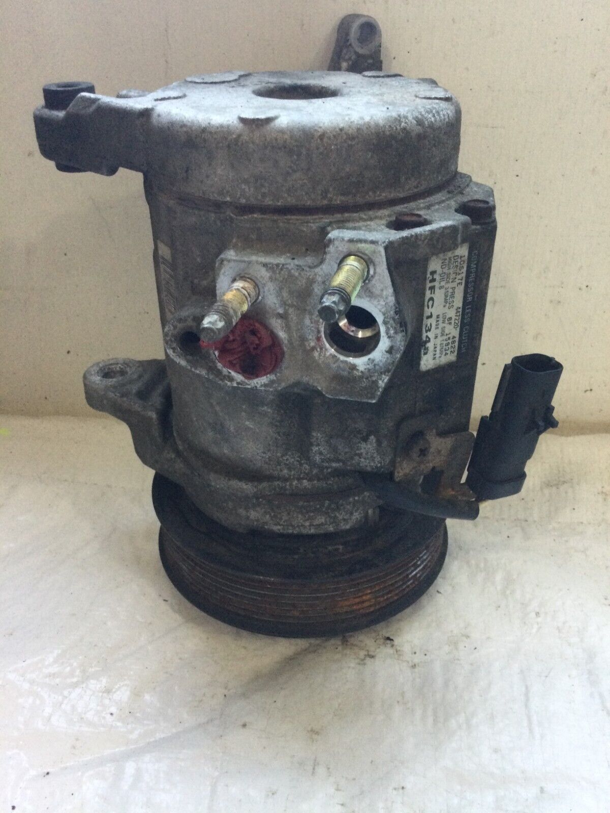 2005 Dodge Ram 1500  5.7L  A/C Compressor OEM