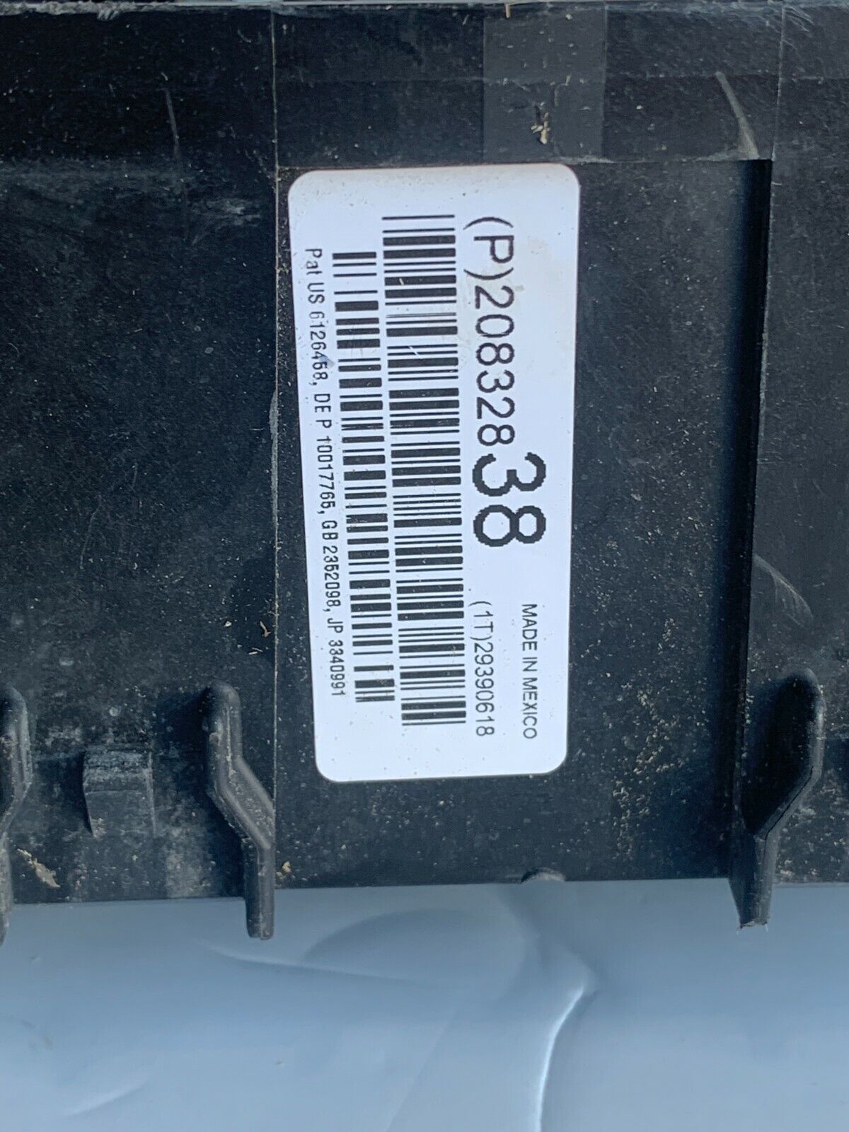 2003-2006 Cadillac Escalade EXT Under Dash Fuse Relay Junction Block OE 20832838