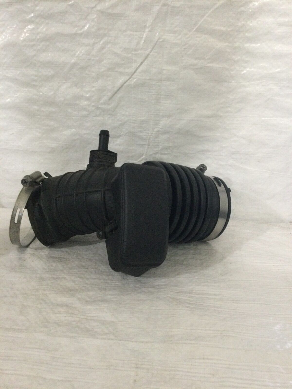 2018 Hyundai Elantra 1.8L Air Cleaner Intake Inlet Duct Tube Hose OEM 28140F2400