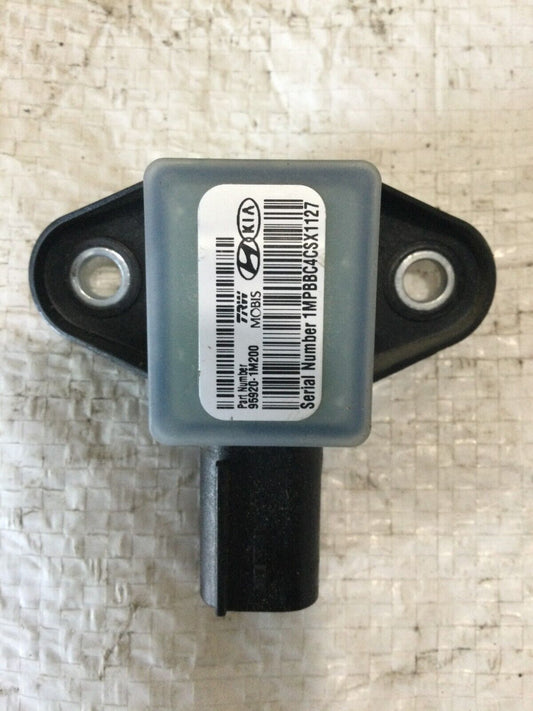 2014 Hyundai Sonata Crash Impact Sensor 95920-1M200 OEM