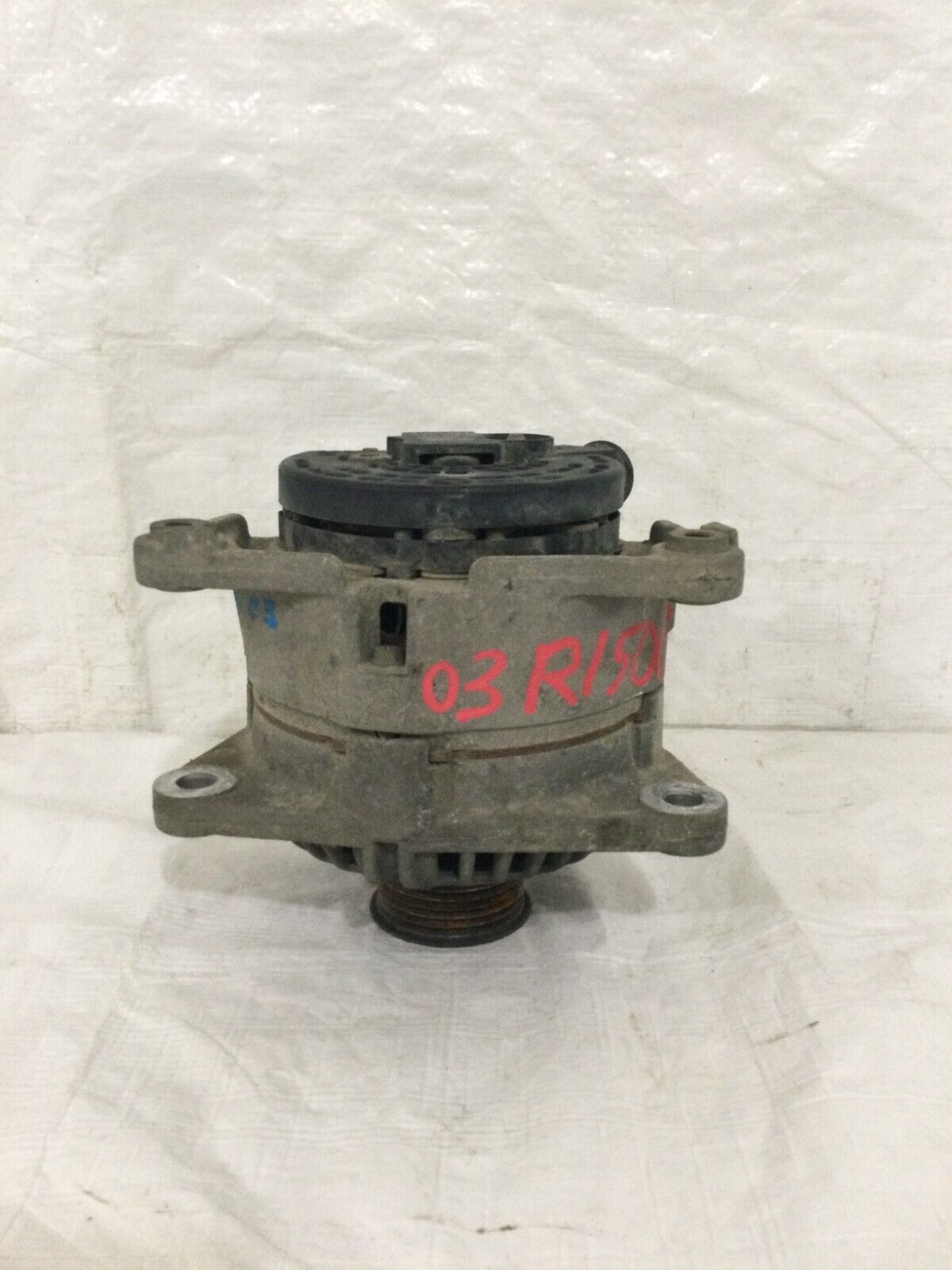 2004 Dodge Ram 1500 Alternator Motor OEM 5.7L