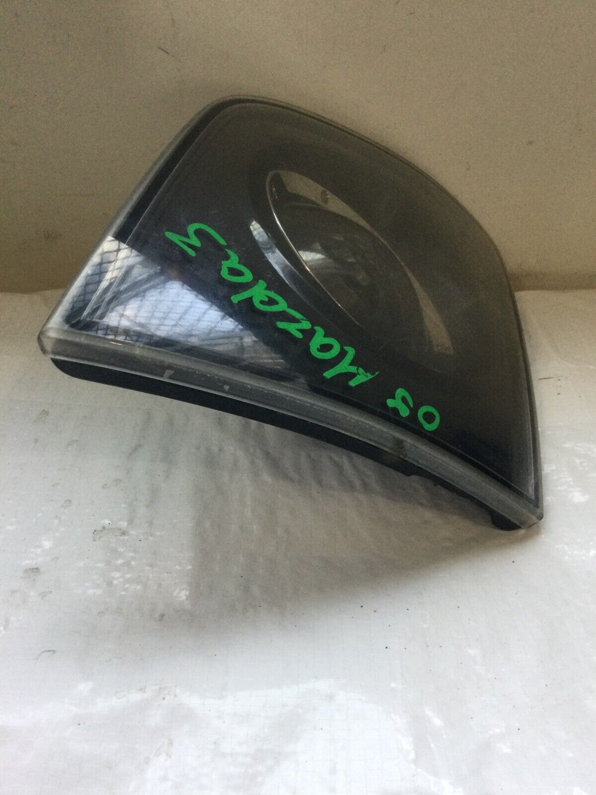 2004 2005 2006 Mazda 3 Driver Left Trunk Lid Mounted Tail Light Assembly OEM LH