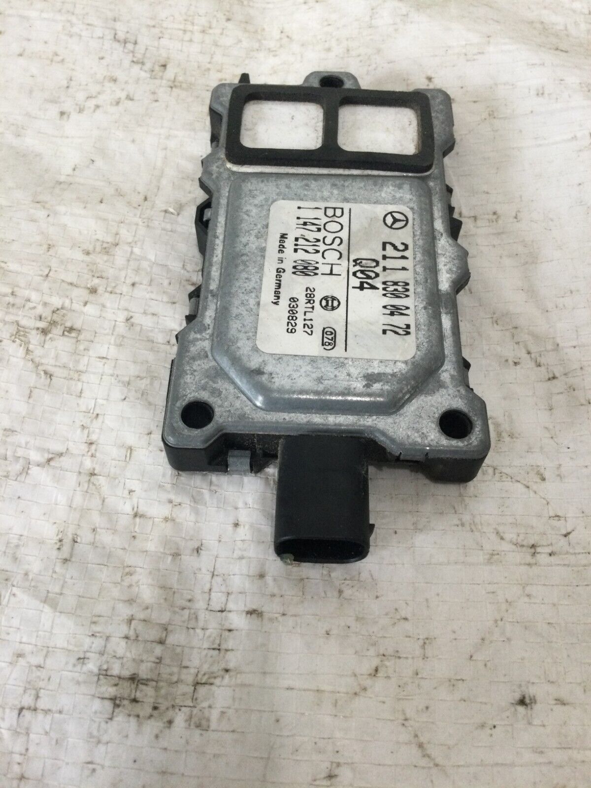 2004 Mercedes Benz S430 Air Emission Sensor Module OEM 2118300472