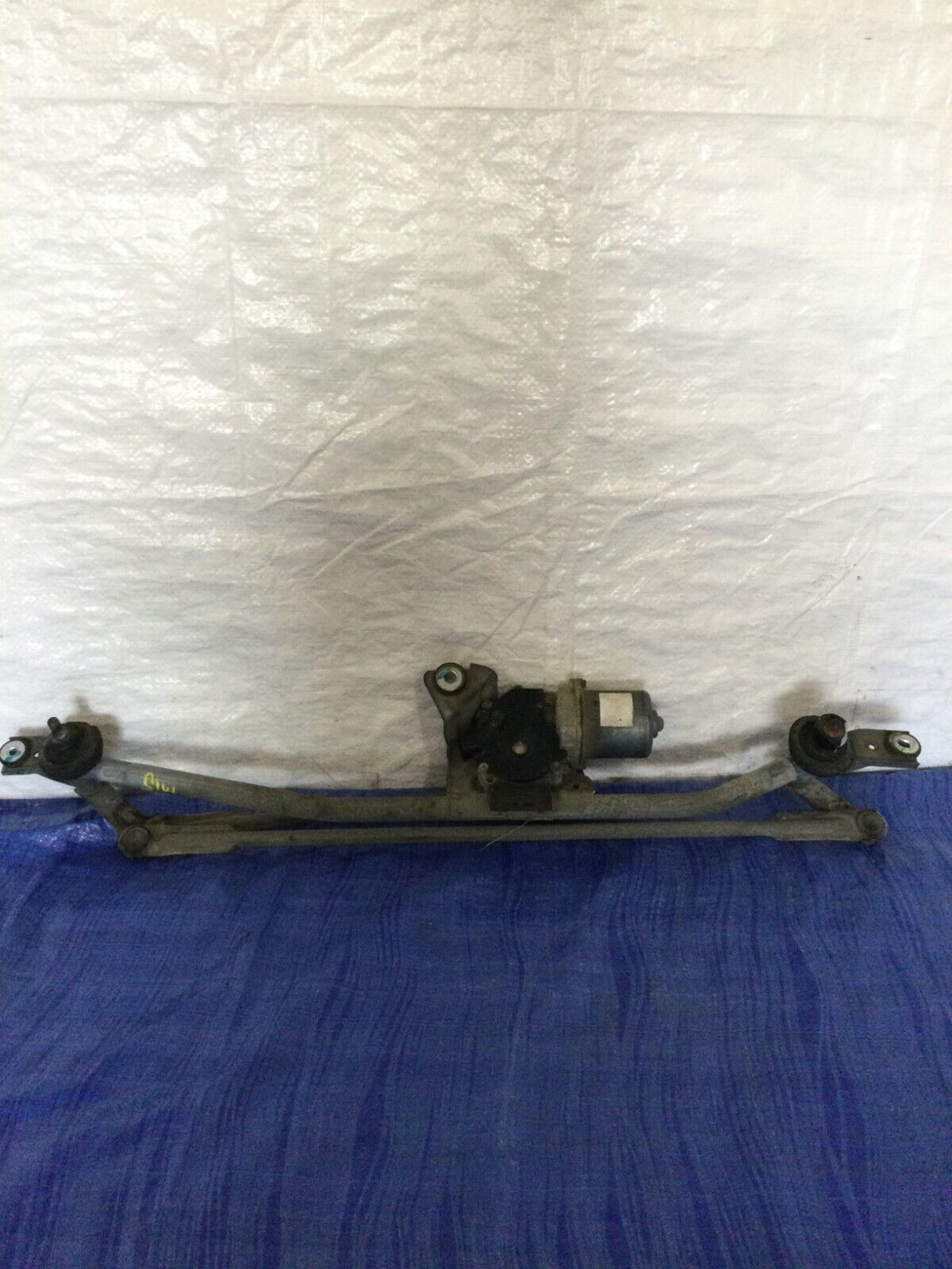 2007-2008 Cadillac Escalade ESV Front Windshield Wiper Motor W/ Linkage OEM