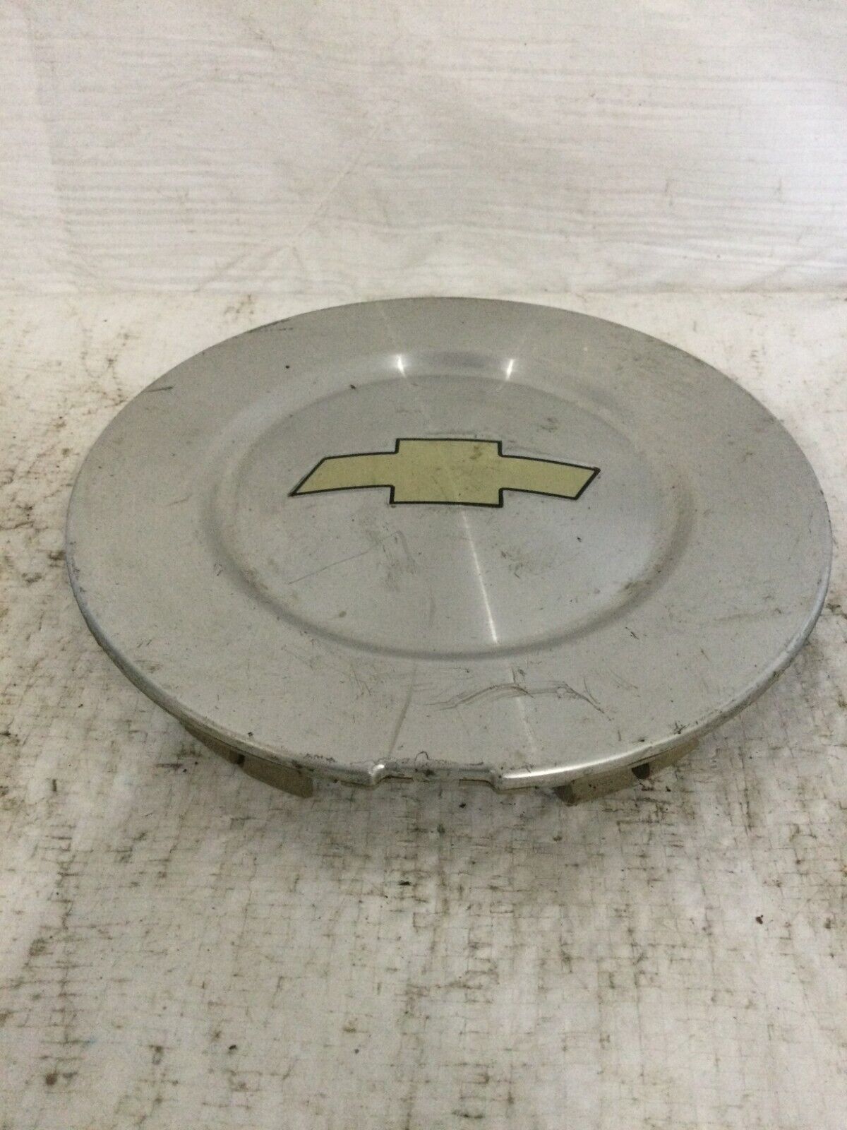 2004-2009 Chevy Trailblazer Wheel Center Cap 9595108 OEM