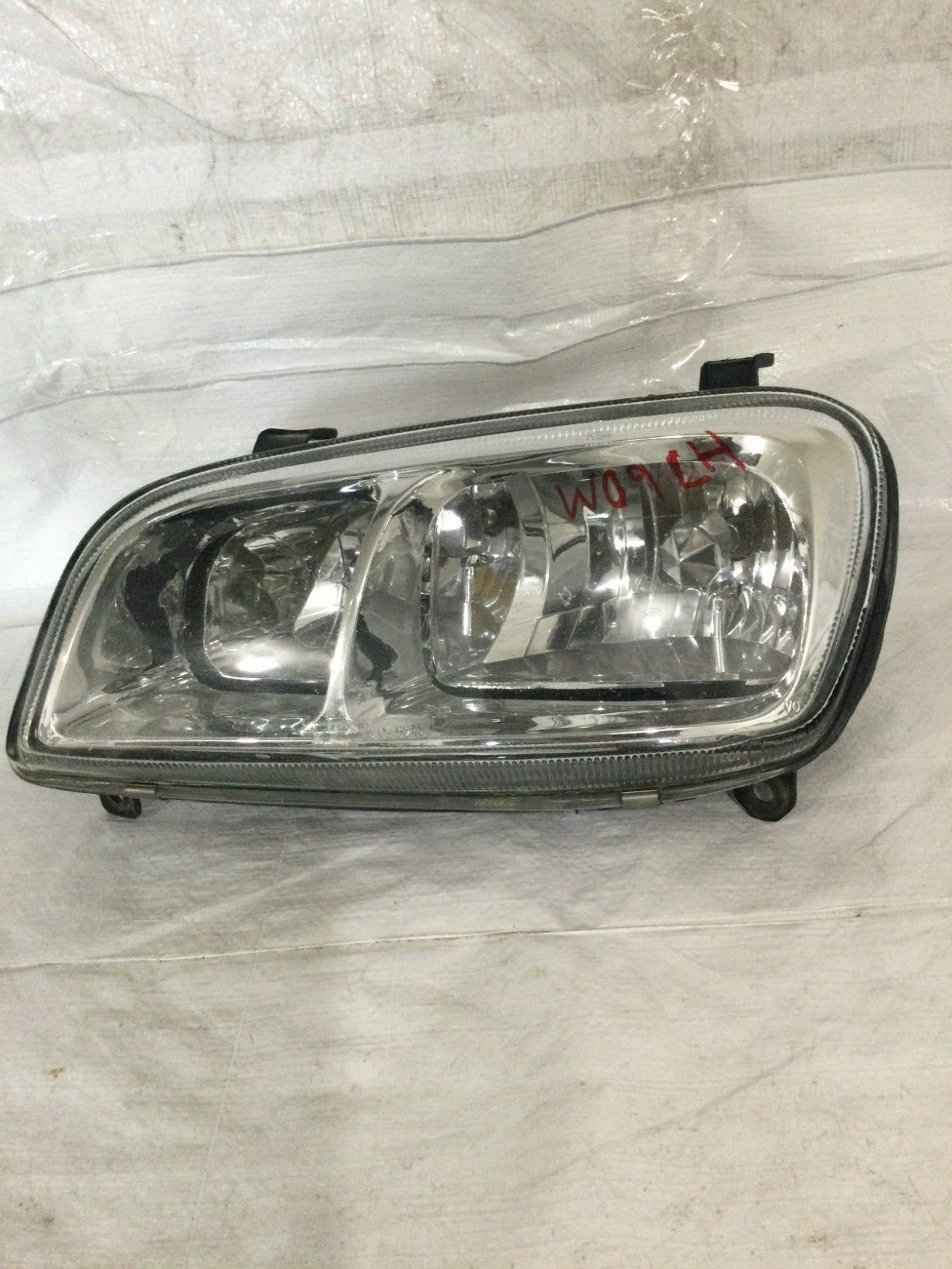 1997-2000 Toyota RAV4 Left Headlight OEM MARKED DAMAGE