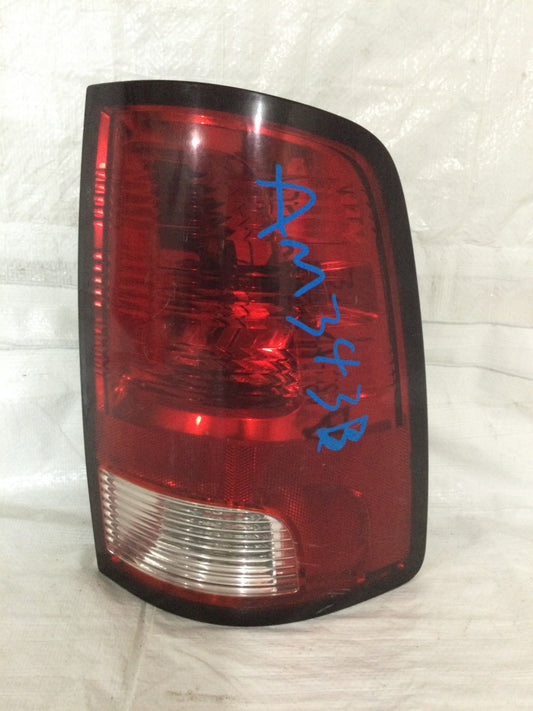 2013-2018 Dodge Ram 1500 5.7L Right Passenger Tail Light OEM 55277414AC