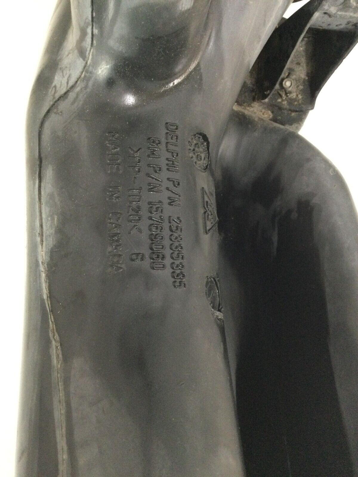 2003-2006 Chevrolet Silverado 1500 Air Intake Tube Duct Hose 25335335 OEM