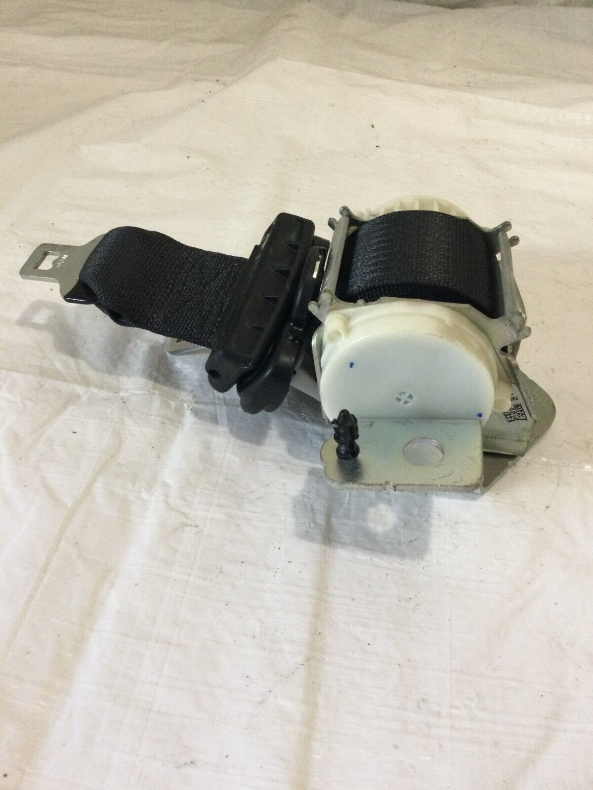 2017 Dodge Grand Caravan Rear Left Center Seat Belt OEM