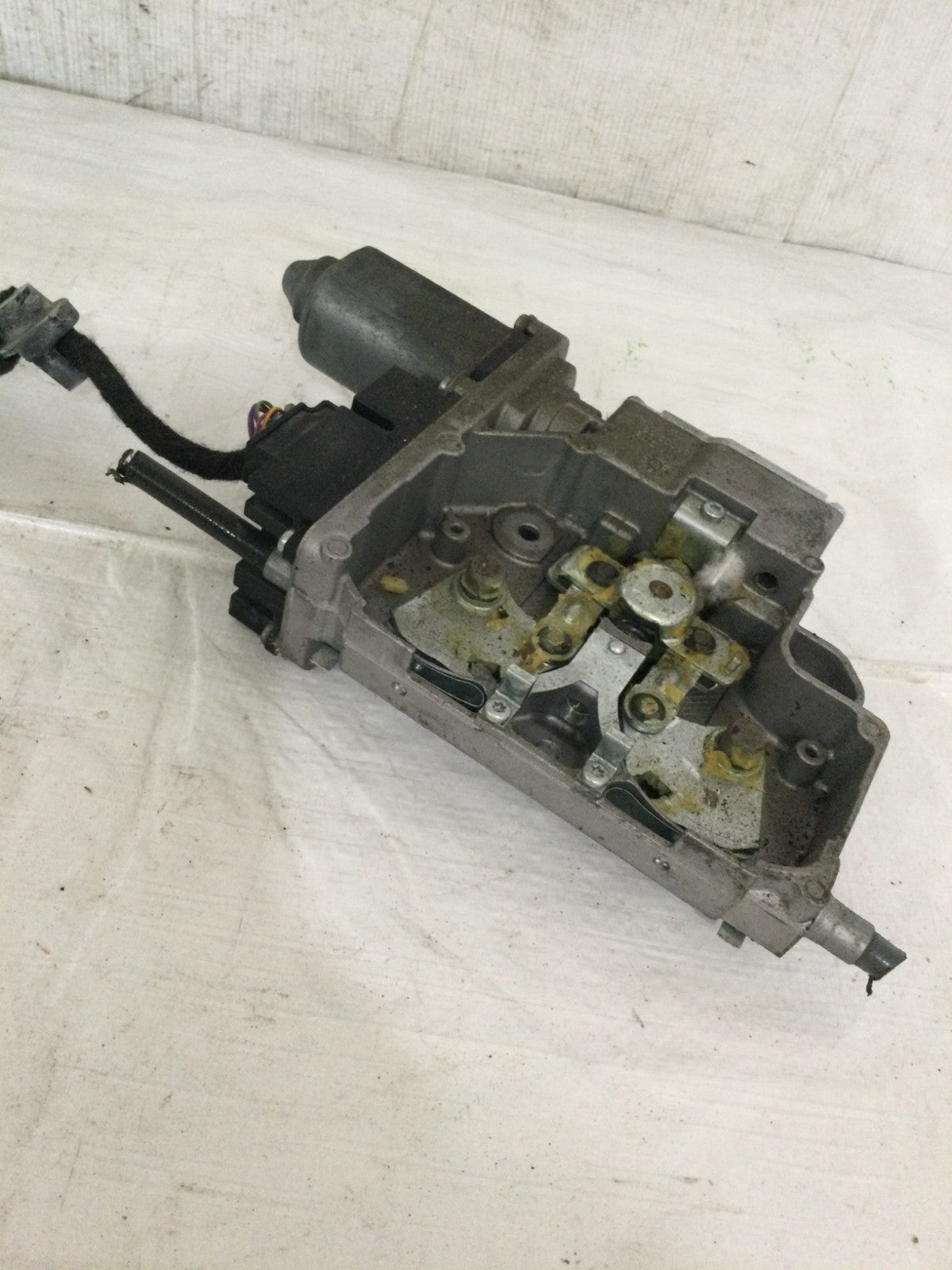 2004 BMW 745I Electronic Emergency Brake Actuator OEM 05360080