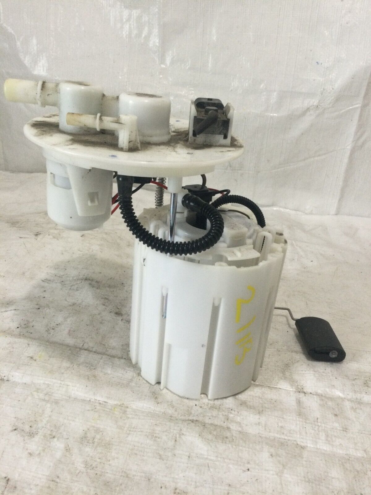 2017 Hyundai Elantra Fuel Pump Assembly 31110-F3500 OEM