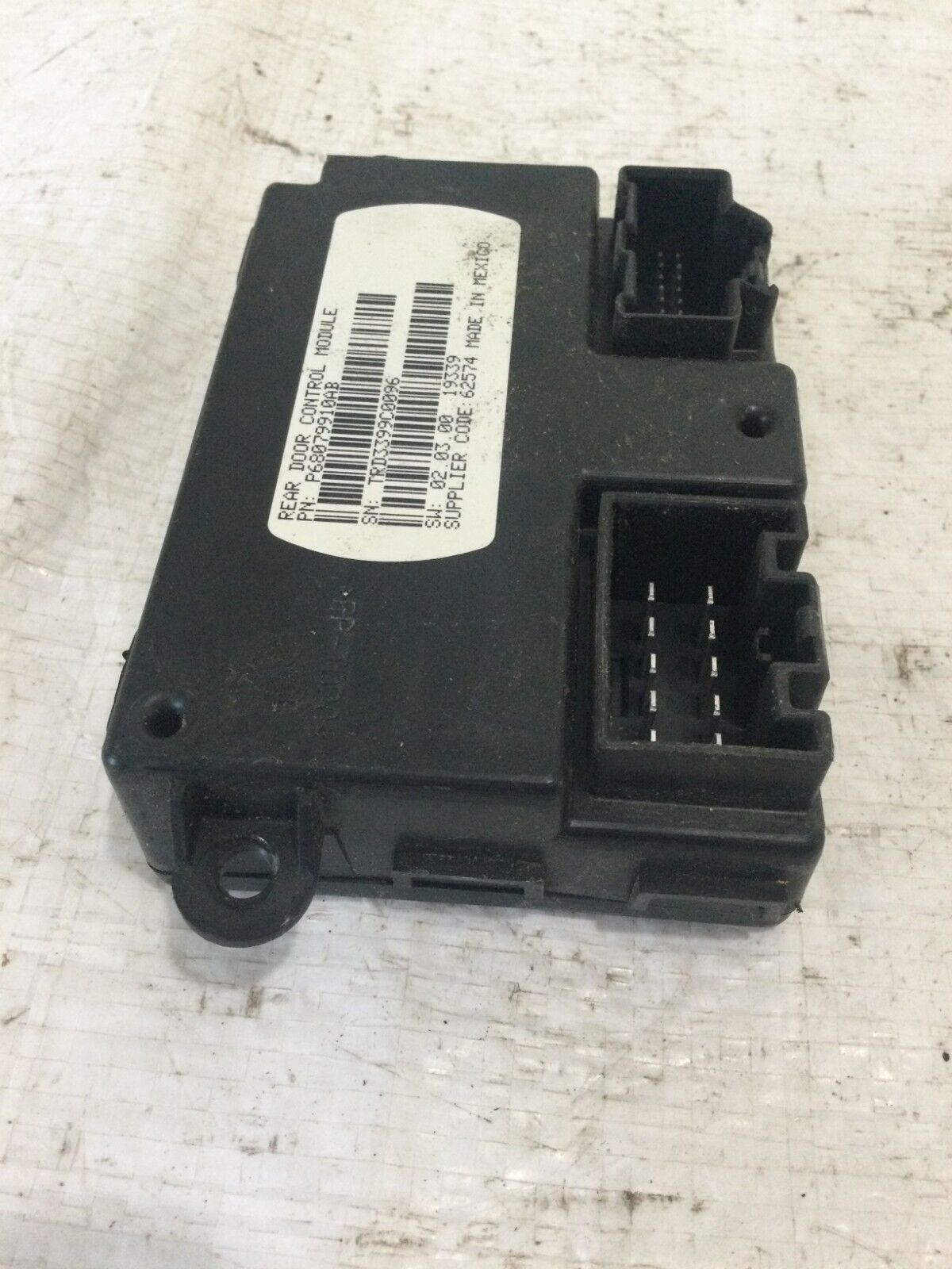 2017 Dodge Grand Caravan Sliding Door Power Control Module 68079910AB OEM