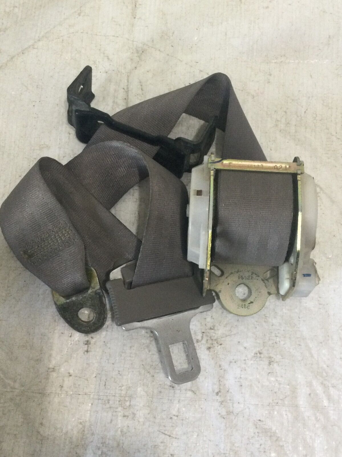 2003 Dodge Ram 2500  Rear Right center Seat Belt  18855  OEM