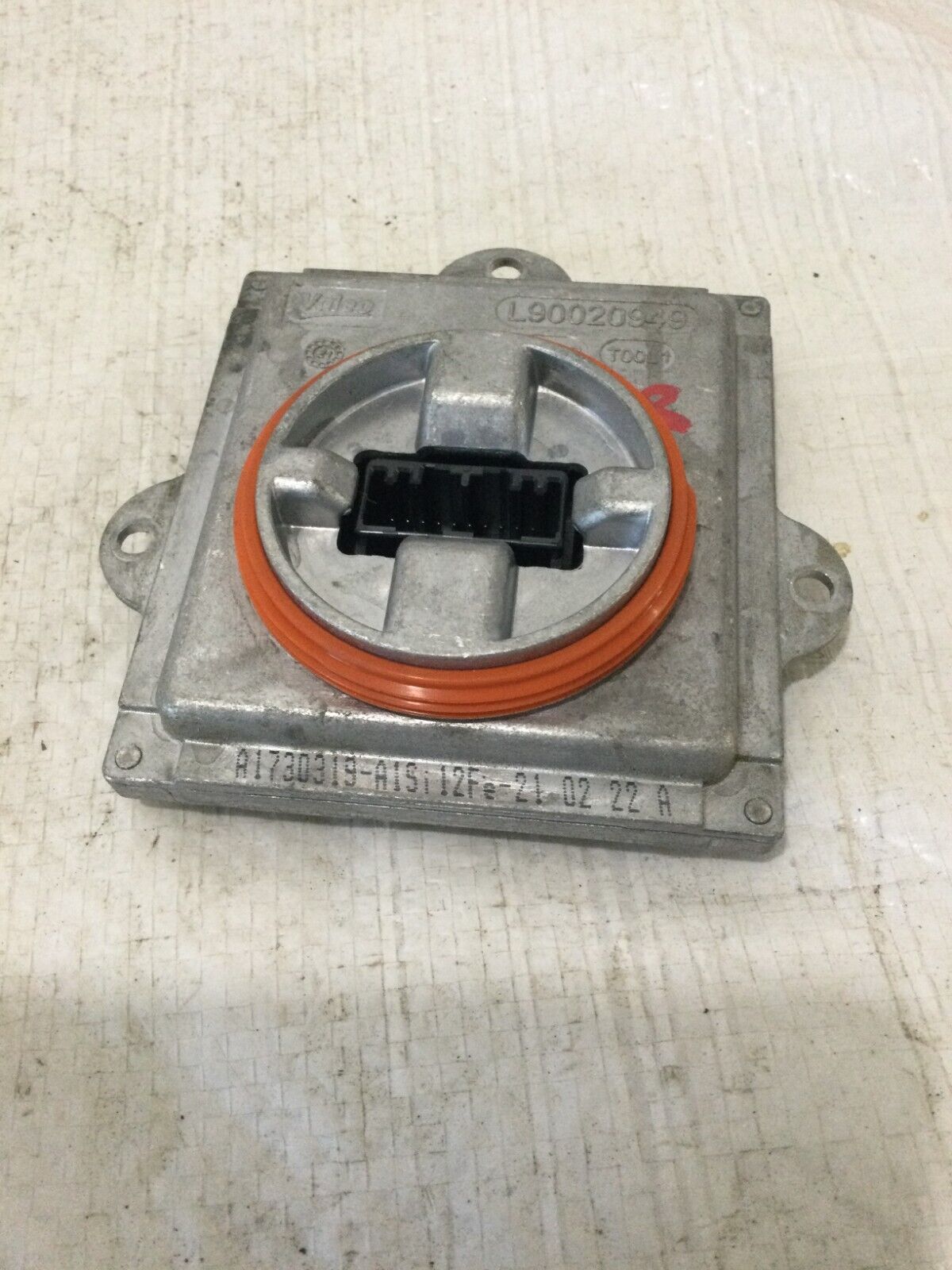 2017 GMC Sierra 3500 Right Headlamp Ballast Module OEM L90020949