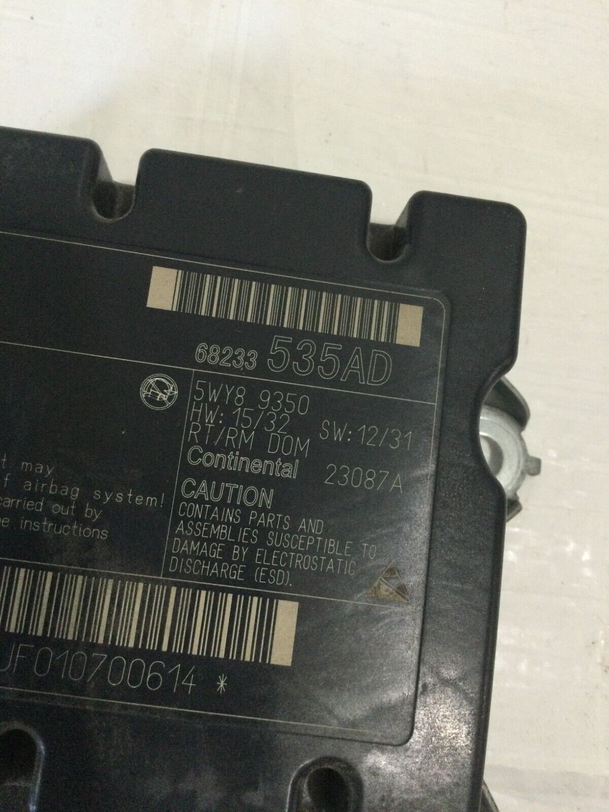 2017 Dodge Grand Caravan  Restraint  control module  SRS 68233535AD OEM