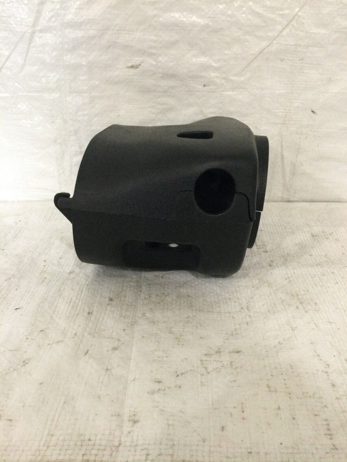 2005 Cadillac Escalade Steering Column Cover Shroud Trim 26089059 OEM