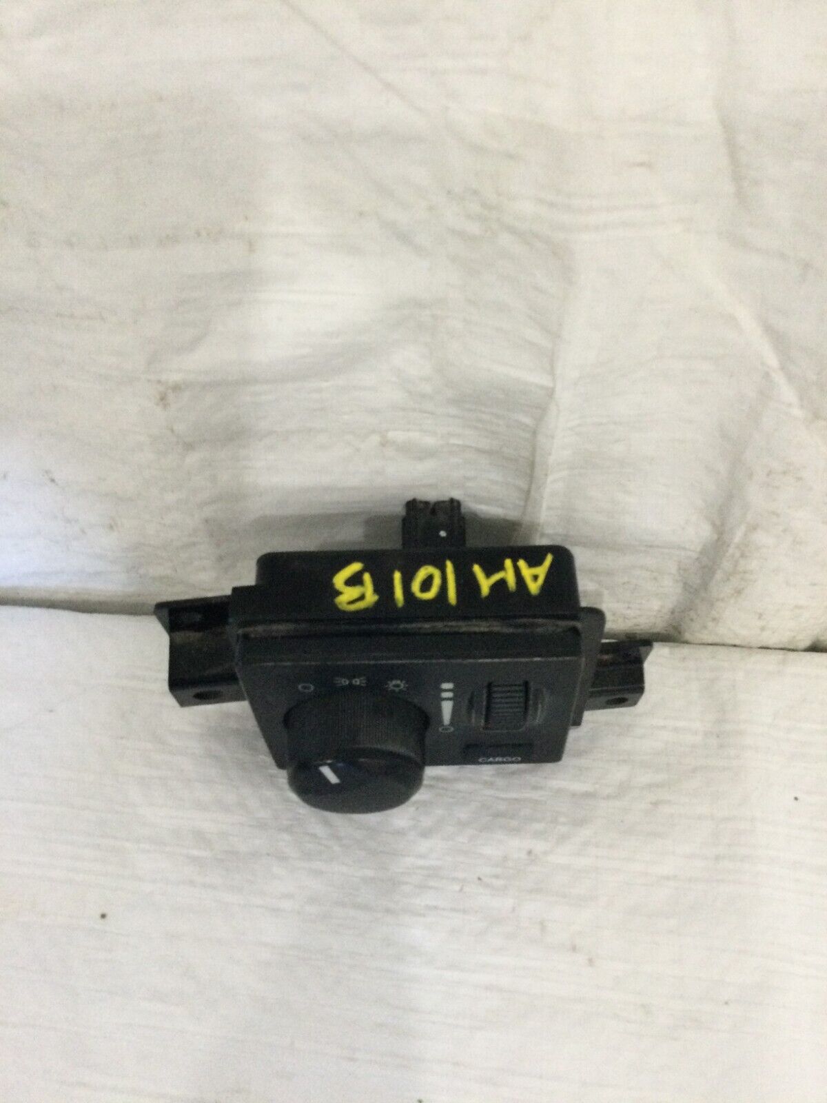 2006 Dodge Ram 3500 Pickup Headlight Switch OEM 56049636AC