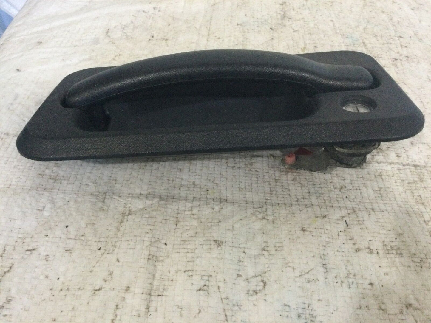 2005-207 Hummer H2 Front Left Driver Side Exterior Door Handle OEM 15104790