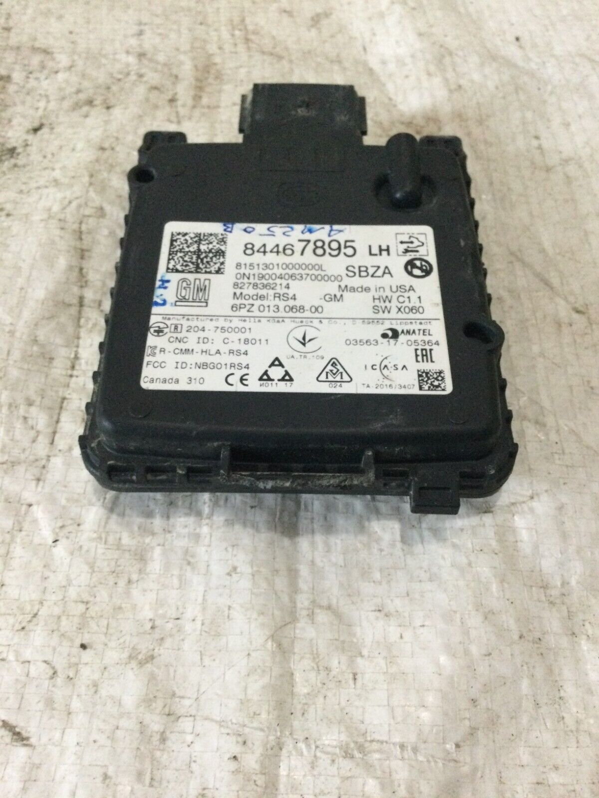 2019- 2020 Chevy Blazer Rear Left Blind Spot Module Sensor 84467895 OEM