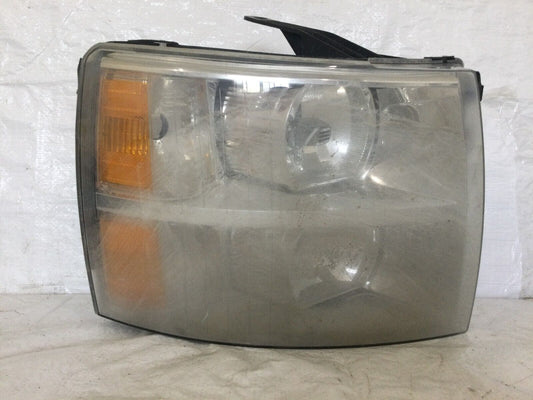 2007-2014 Chevrolet Silverado 1500 Right Passenger OEM Headlight 25962805