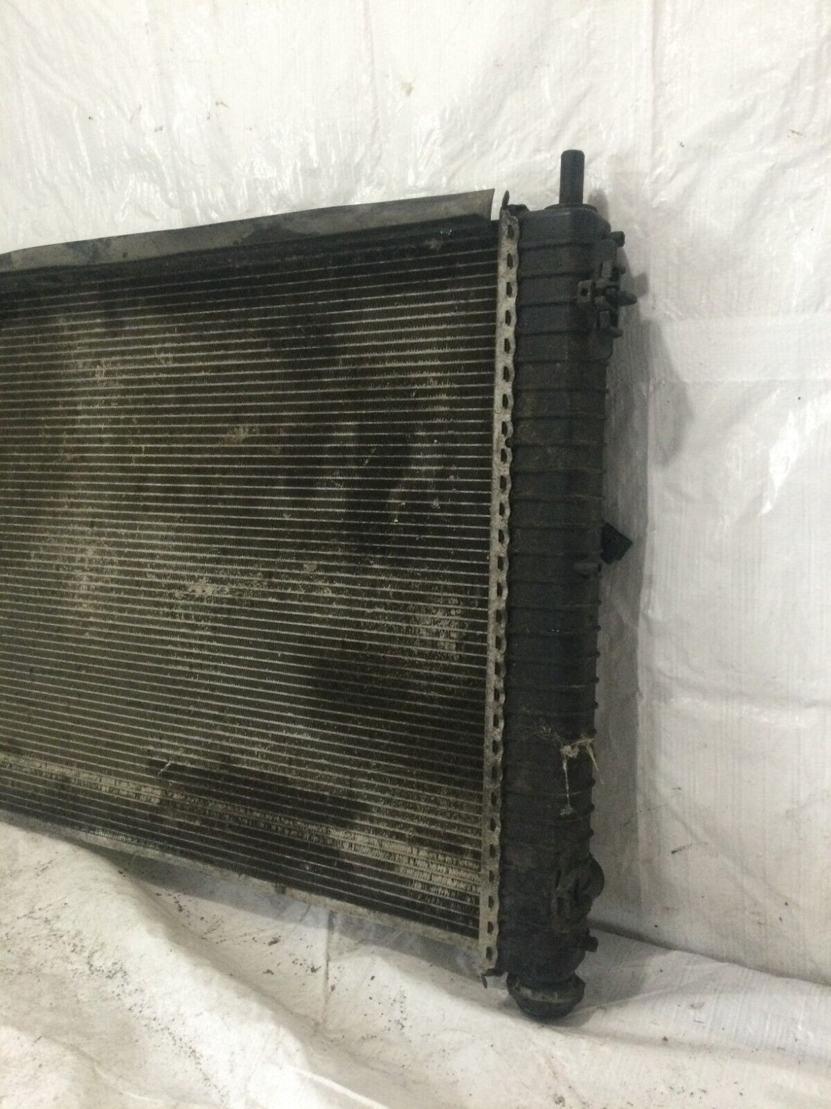 2007 GMC Acadia 3.6L Radiator Assembly OEM