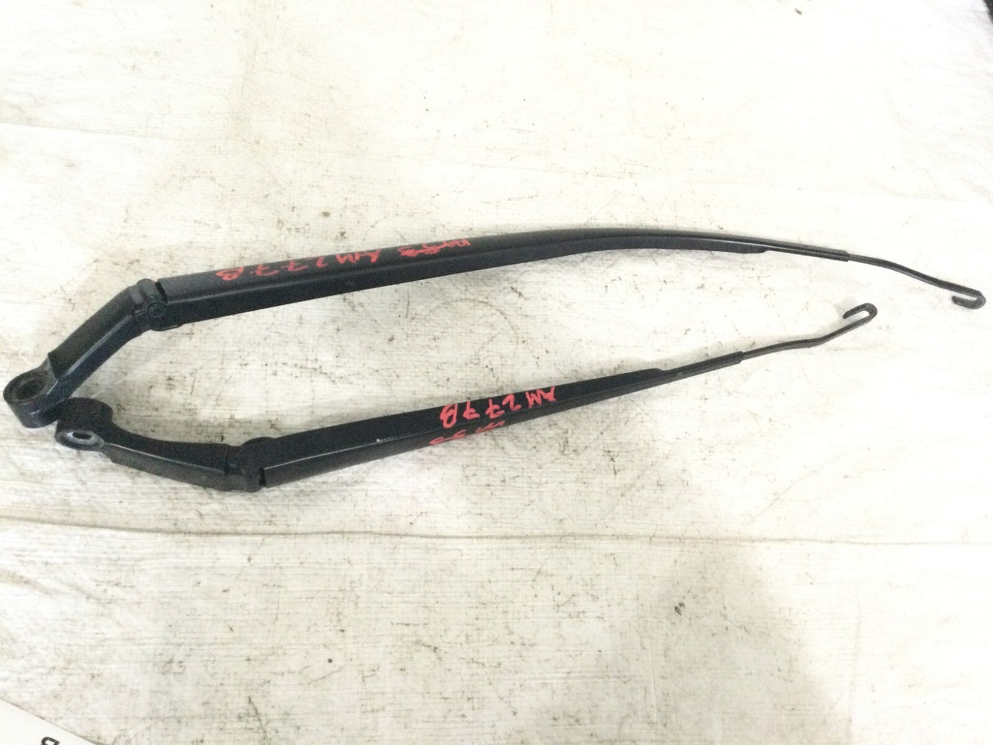 2017 Toyota Corolla Wiper Arm Set OEM