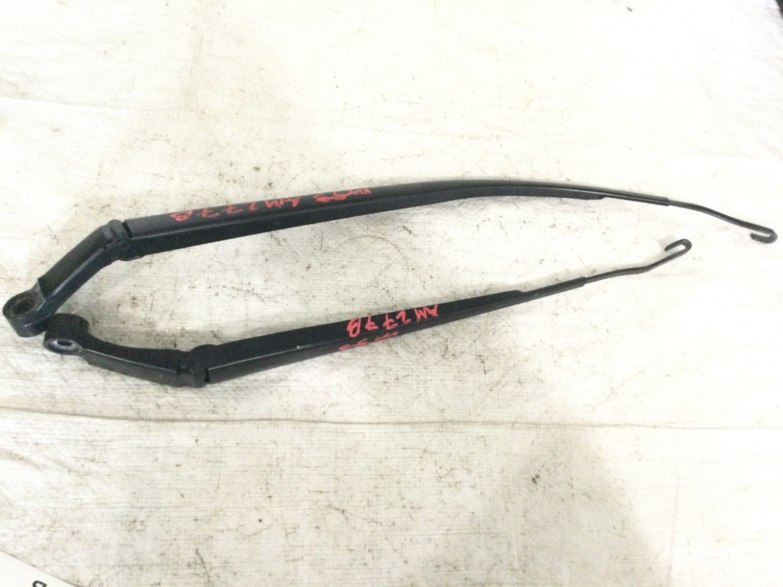 2017 Toyota Corolla Wiper Arm Set OEM
