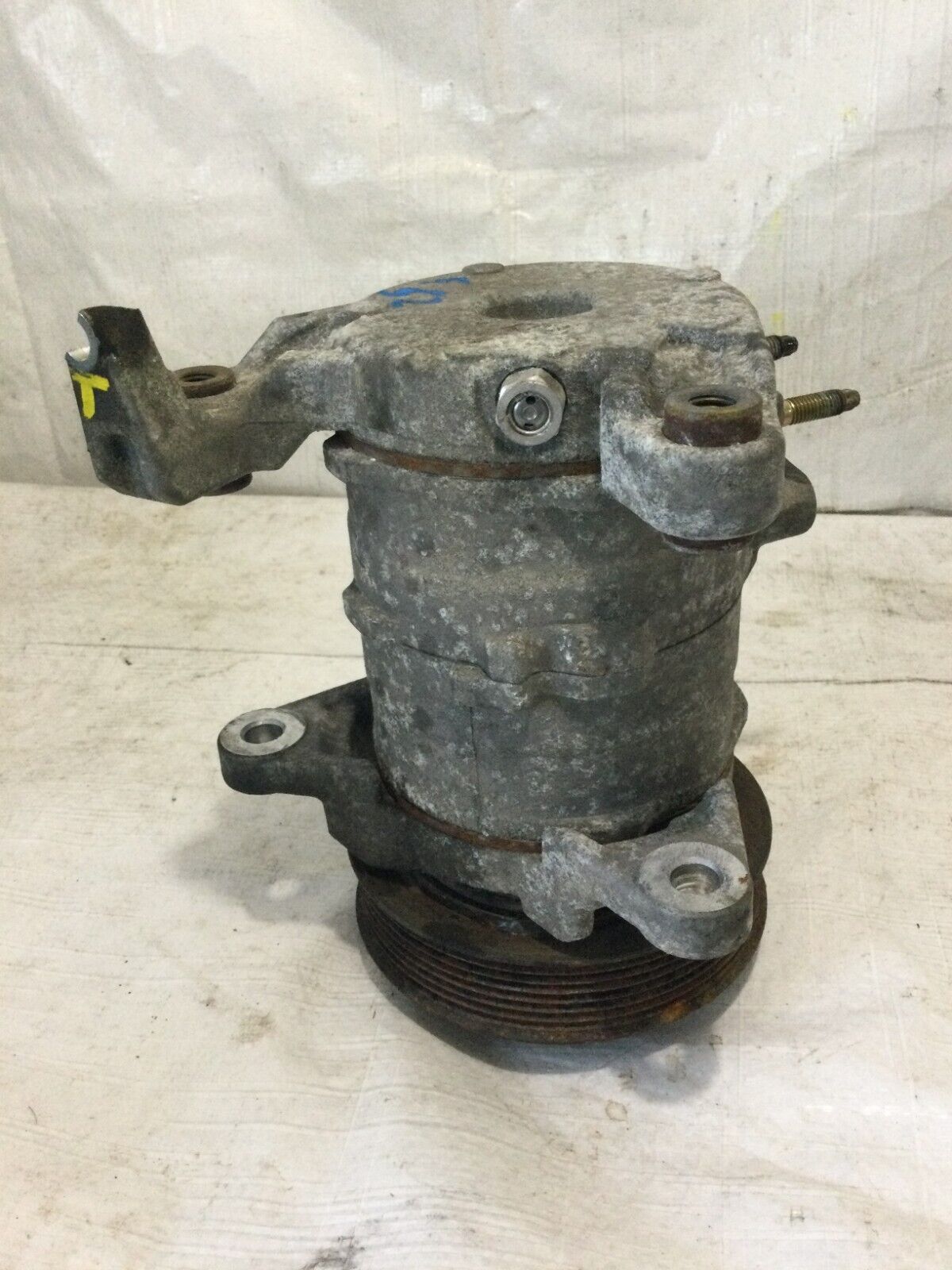 2003-2004 Dodge Ram 1500 Air Conditioning A/c Ac Compressor OEM ( DAMAGED TAB )