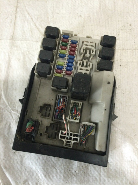 2006-2010 Infiniti M45 Engine Fuse Box OEM