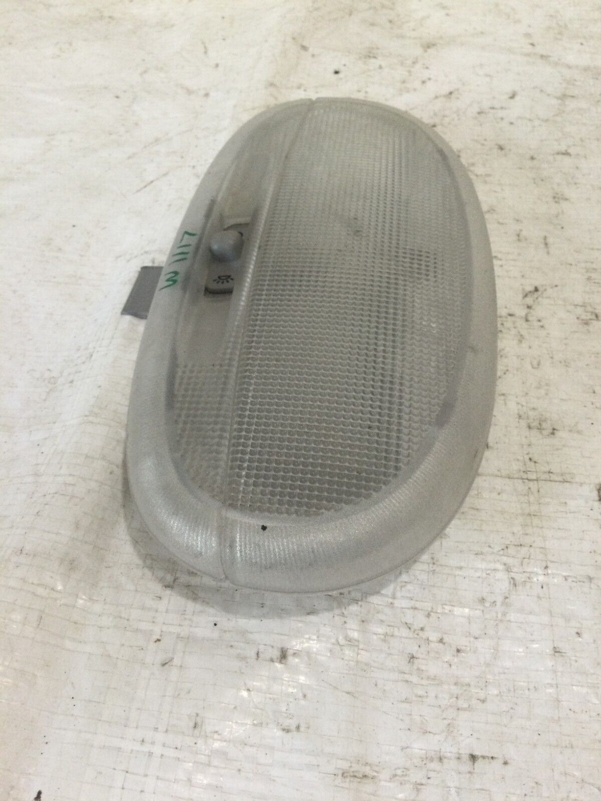 2007 Ford F350SD Overhead Console Interior Dome Light OEM YF1A-13776-DF