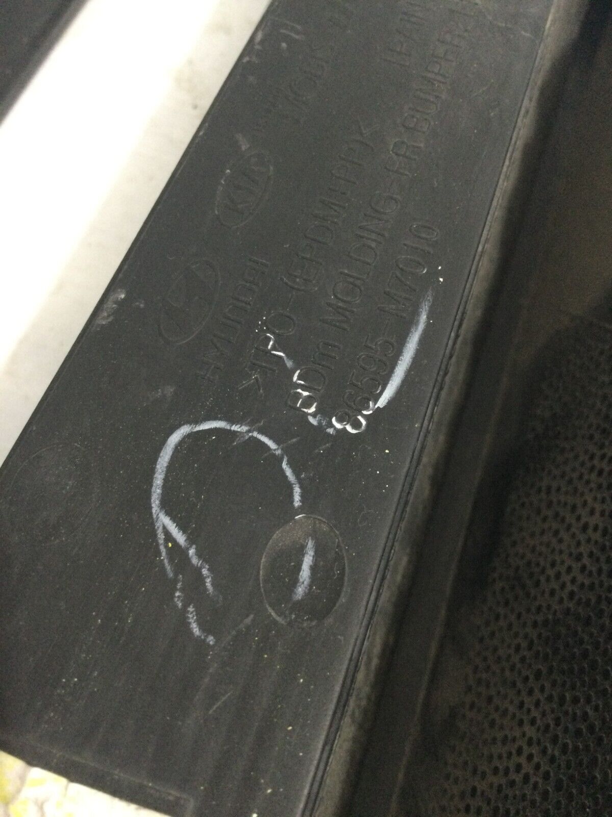 2019-2021 KIA Forte Front Left DRL Fog Cover Bezel OEM 86596 M7010