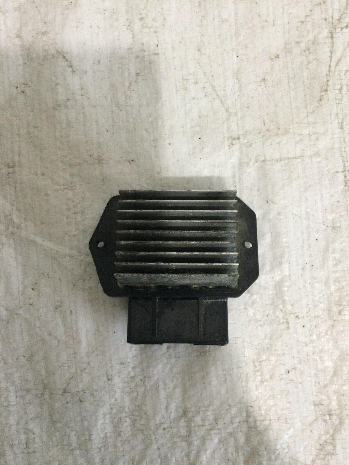2018 Dodge Ram 1500 Power Blower Motor Resistor Module 499300-2121
