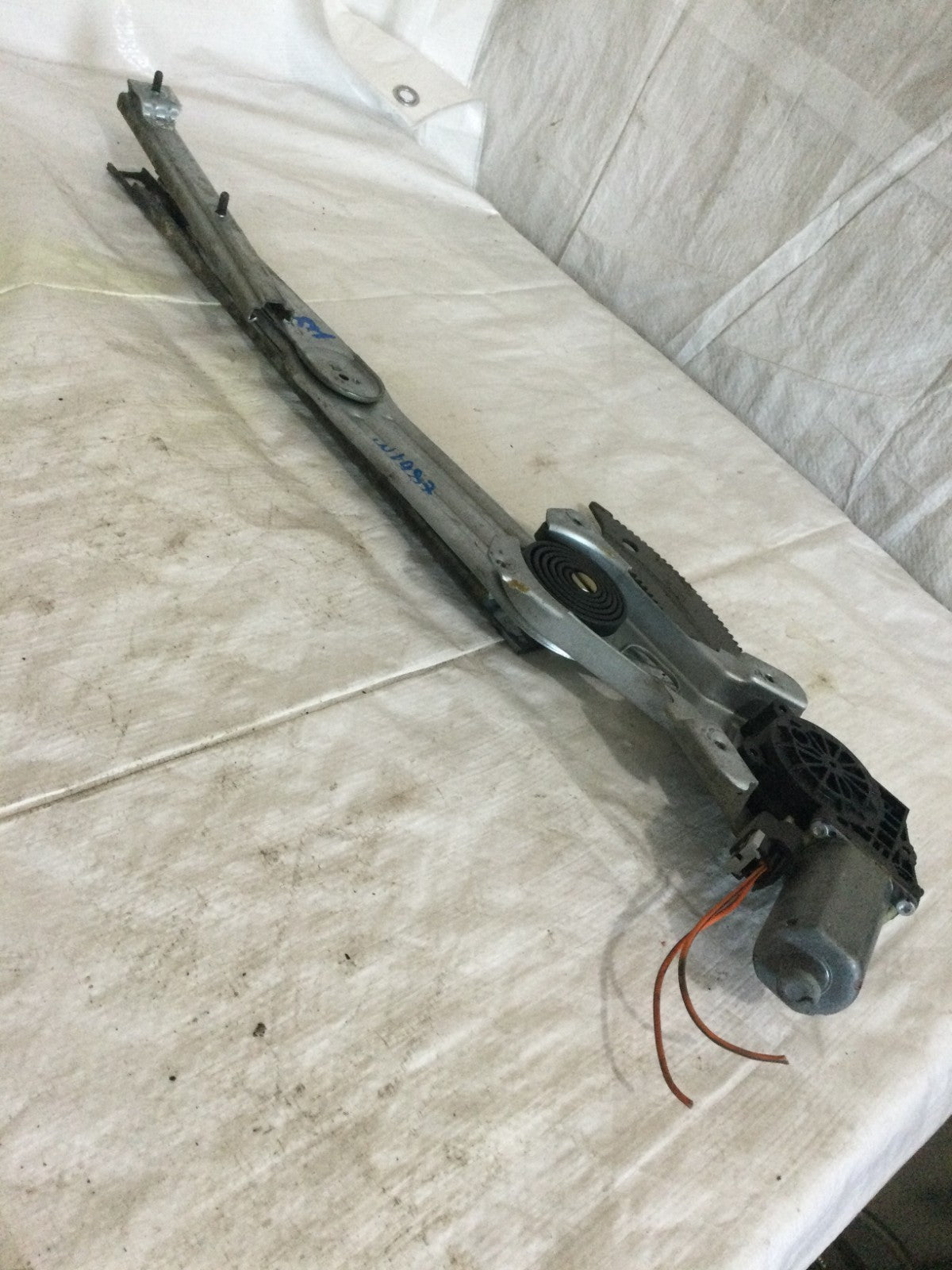 2007 Dodge Ram 1500 Front Right Door Window Regulator W/ Motor OEM 6004PA1074