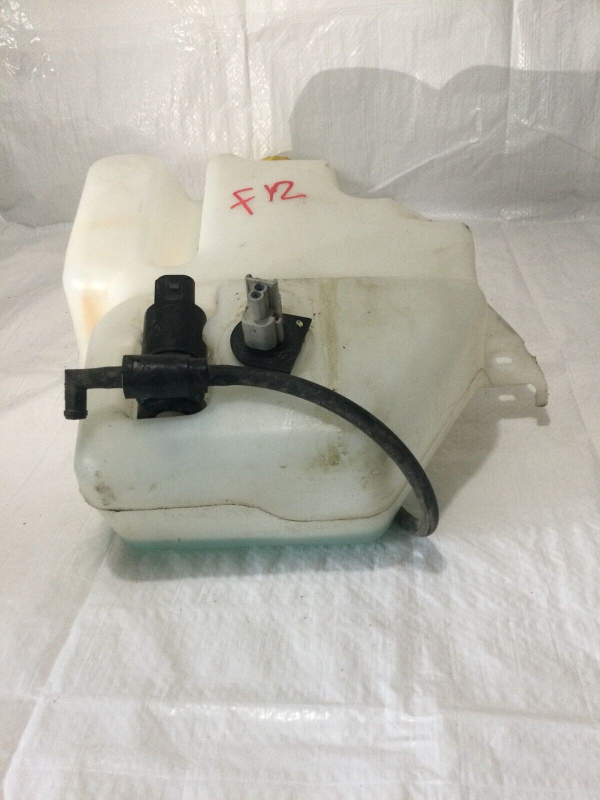 2020 Dodge Grand Caravan Windshield Washer Fluid Reservoir Tank 05113650AD OEM