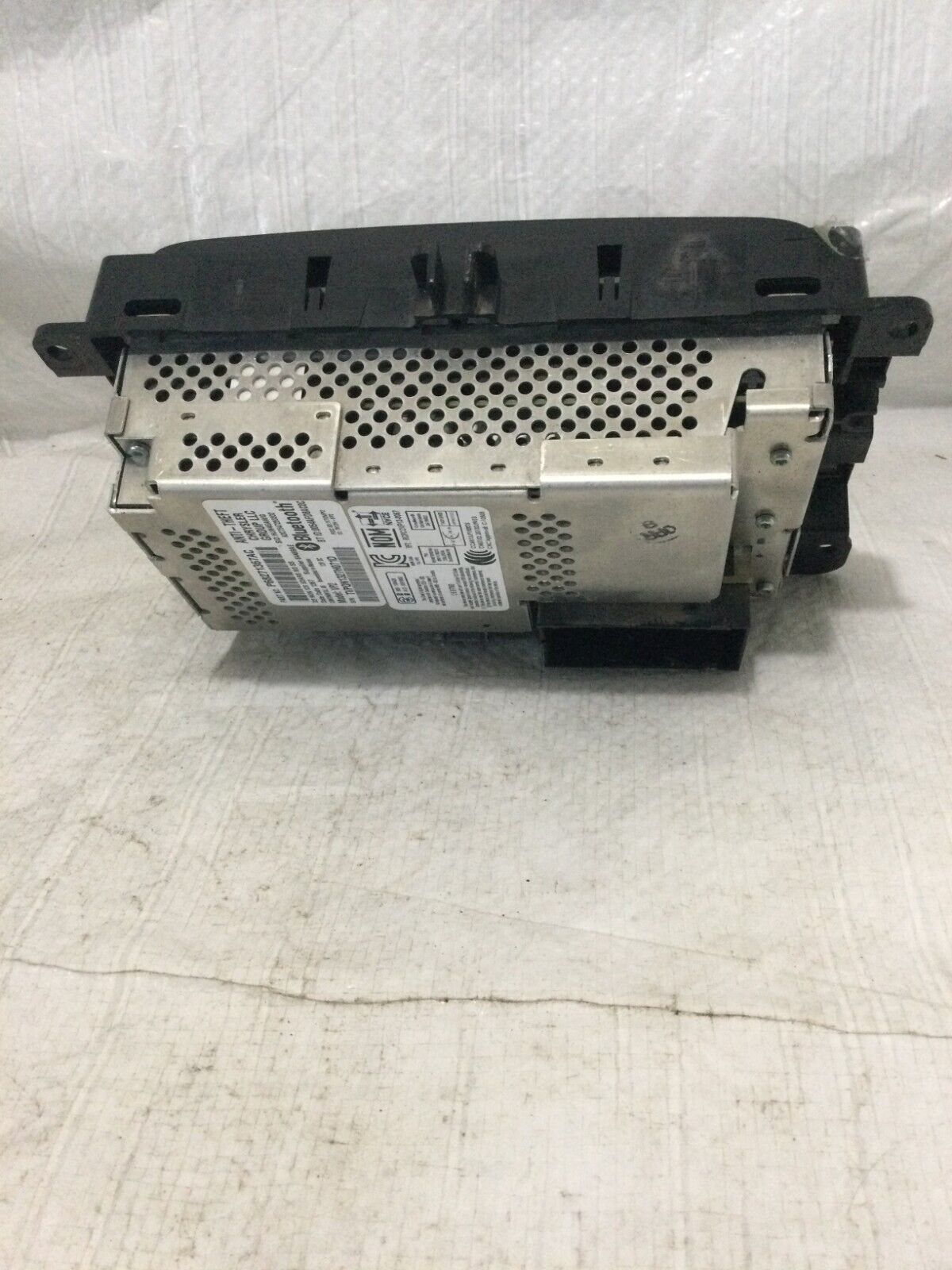 2017 RAM 1500  Uconnect Multi Media Radio Bluetooth VP2 P68271367AC