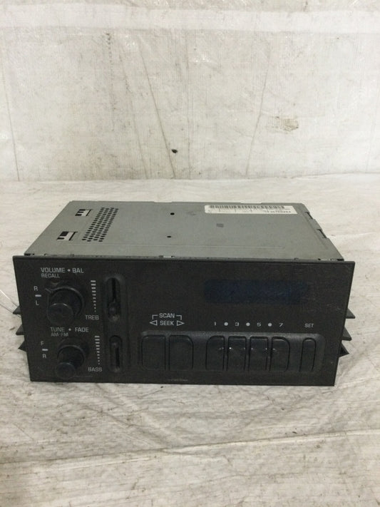 2001 Chevrolet Silverado 2500 AM-FM Radio Stereo Tuner Receiver OEM 15769264