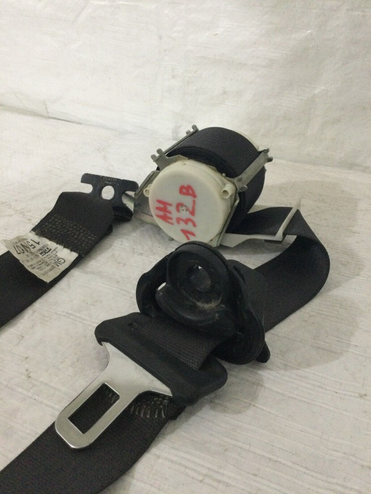 2007 GMC Sierra 1500 Rear Right Seat Belt OEM 15890417